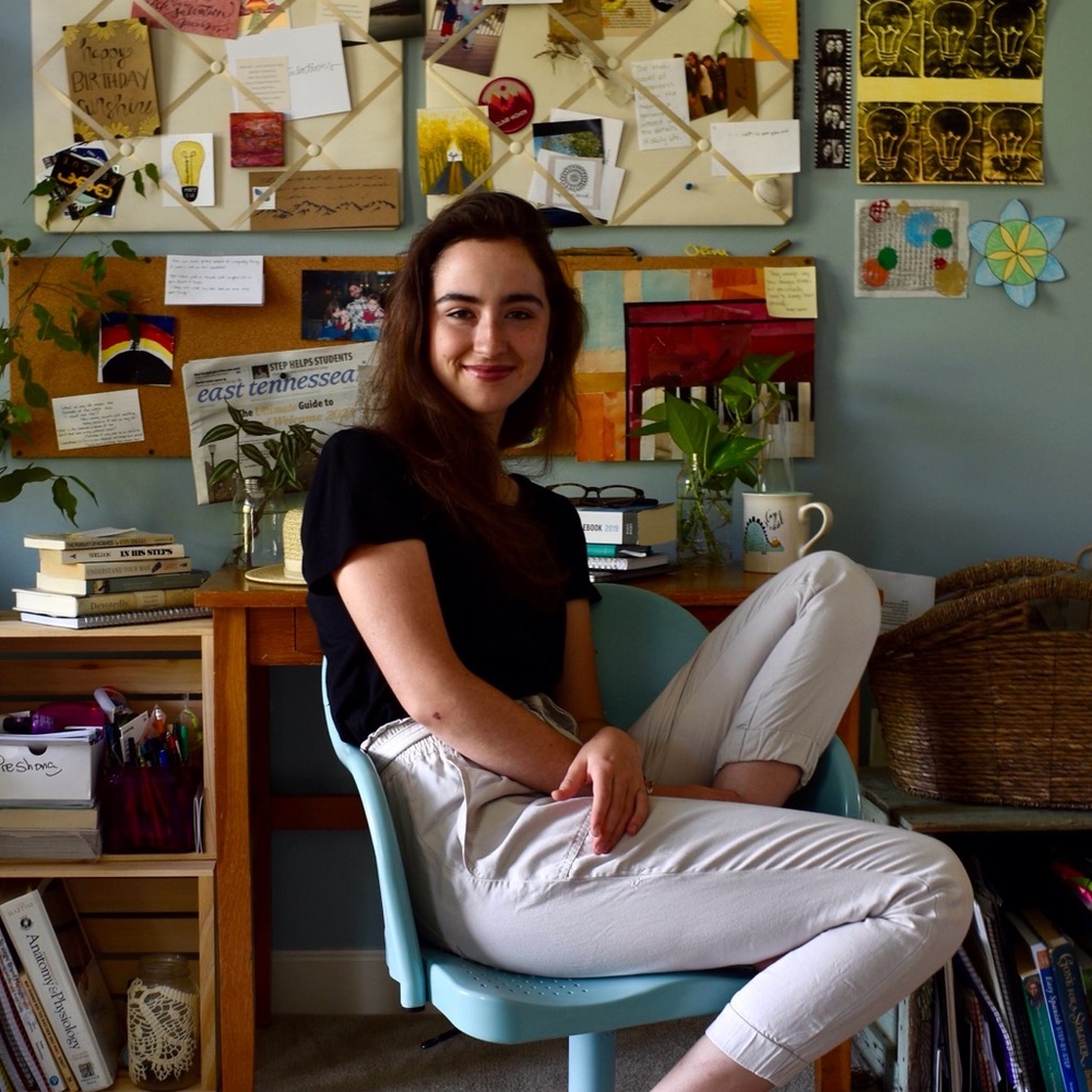 Meet your Posher, Olivia